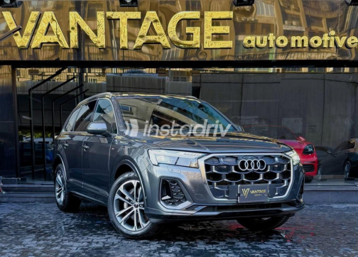 Audi Q7 2025 Gray Automatic Used for Sale in Cairo - 4