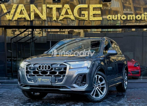 Audi Q7 2025 Gray Automatic Used for Sale in Cairo - 6