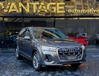 Audi Q7 2025 Gray Automatic Used for Sale in Cairo