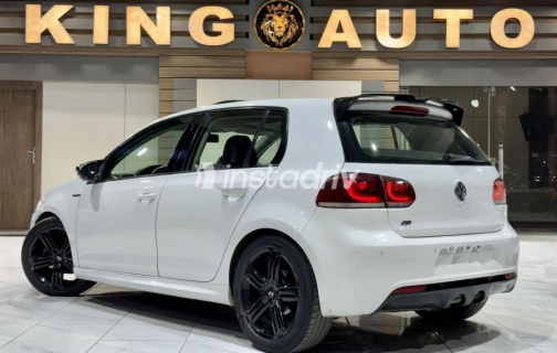 Volkswagen Golf 6 2012 White Automatic Used for Sale in Cairo - 6