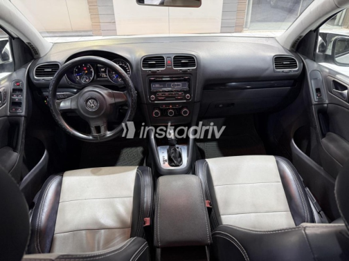 Volkswagen Golf 6 2012 White Automatic Used for Sale in Cairo - 7