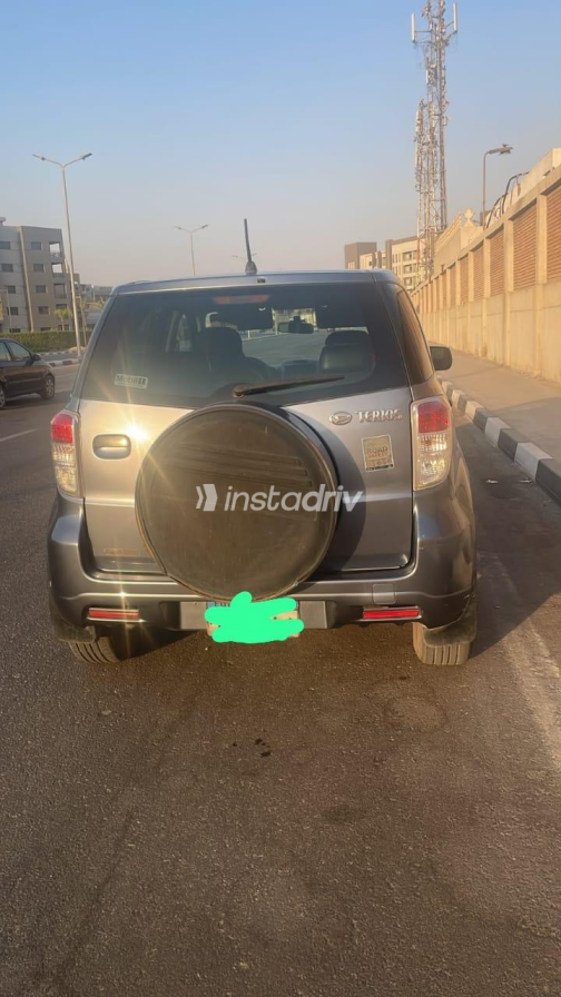 Daihatsu Terios 2010 Gray Automatic Used for Sale in Greater Cairo ( Cairo + Giza) - 4