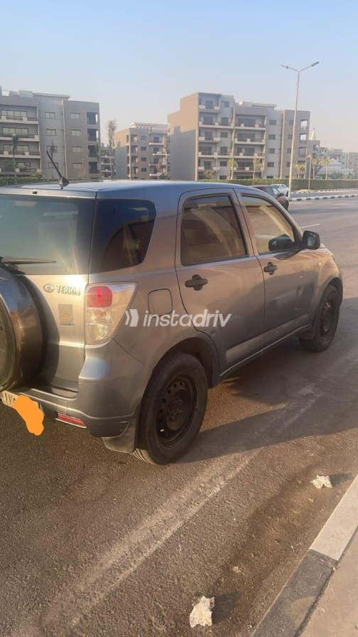 Daihatsu Terios 2010 Gray Automatic Used for Sale in Greater Cairo ( Cairo + Giza) - 6