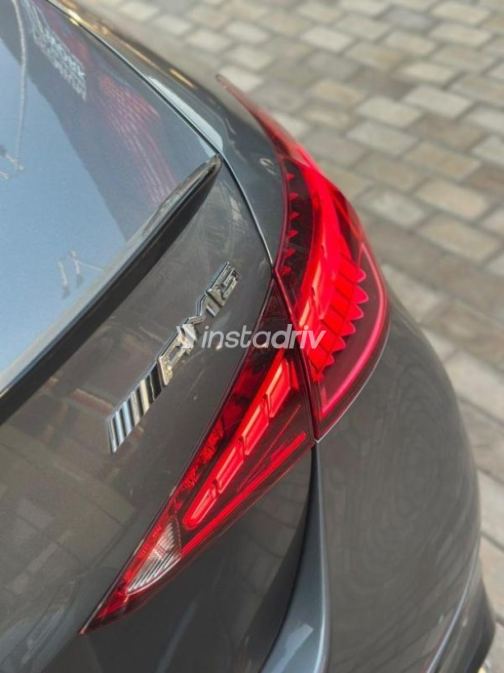 Mercedes C 200 2023 Gray Automatic Used for Sale in Sheikh Zayed City - 8