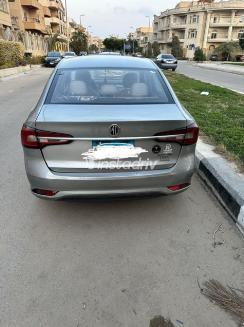 ام جى 5 2022 فضي أوتوماتيك مستعملة للبيع في العبور - 3