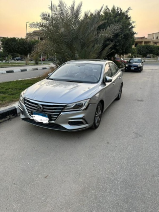 ام جى 5 2022 فضي أوتوماتيك مستعملة للبيع في العبور