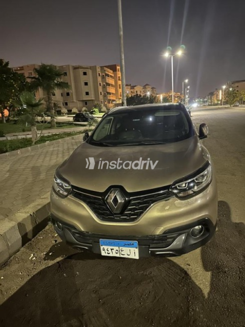 Renault Kadjar 2019 Gold Automatic Used for Sale in Nasr city - 1
