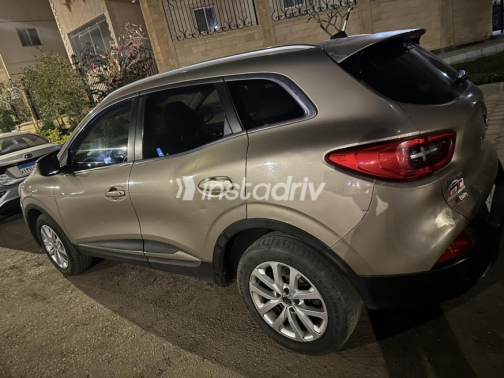 Renault Kadjar 2019 Gold Automatic Used for Sale in Nasr city - 2