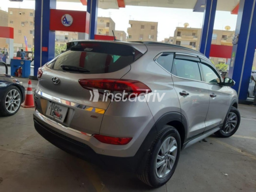 Hyundai Tucson GDI 2019 Silver Automatic Used for Sale in Nasr city - 2