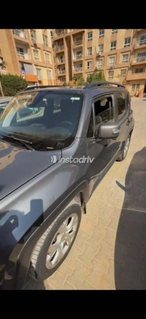 Jeep Renegade 2021 Gray Automatic Used for Sale in Hadayek October - 4
