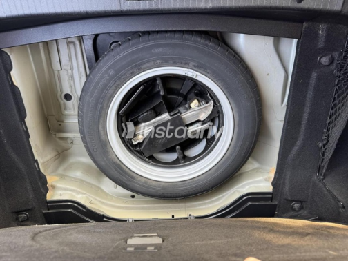 Mercedes E 300 2010 Gray Automatic Used for Sale in Madinaty - 10