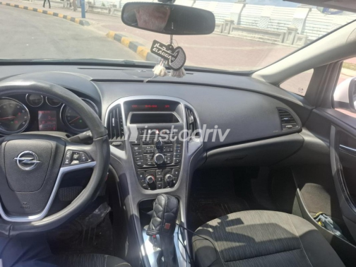 Opel Astra 2017 White Automatic Used for Sale in Alexandria - 6
