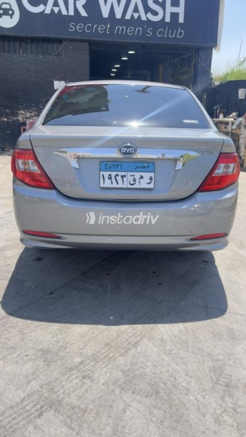 Byd F3 2023 Gray Manual Used for Sale in Sheikh Zayed City - 2