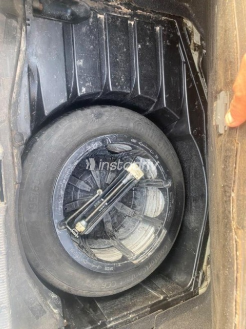 Mercedes C 180 2004 Silver Automatic Used for Sale in Nasr city - 5