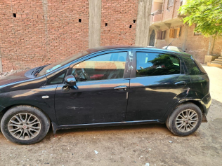 Fiat Punto 2013 Black Manual Used for Sale in Greater Cairo ( Cairo + Giza)
