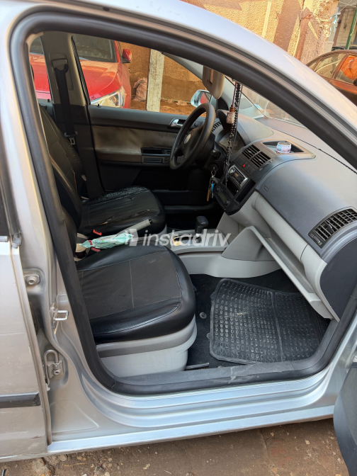 Volkswagen Polo 2006 Silver Automatic Used for Sale in Greater Cairo ( Cairo + Giza) - 2