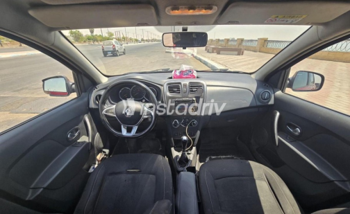 Renault Logan 2020 Dark Red Automatic Used for Sale in Suez  - 5