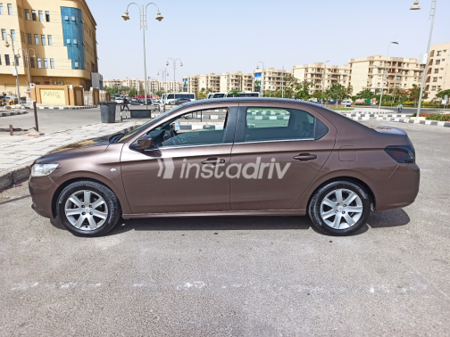 Peugeot 301 2015 Brown Automatic Used for Sale in Greater Cairo ( Cairo + Giza) - 1