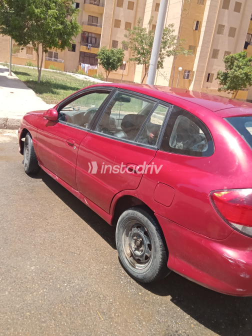 كيا ريو 2001 أحمر يدوي مستعملة للبيع في القاهرة الكبرى ( القاهرة - الجيزة) - 2