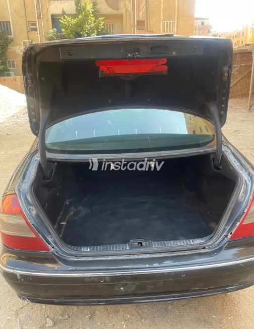 Mercedes E 280 2007 Black Automatic Used for Sale in Greater Cairo ( Cairo + Giza) - 4