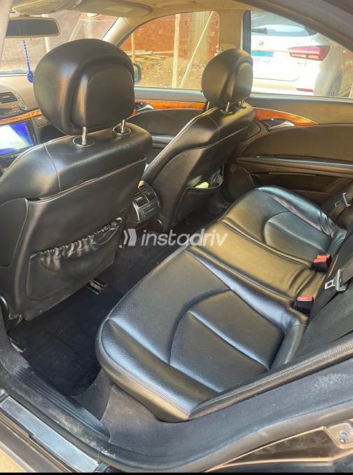 Mercedes E 280 2007 Black Automatic Used for Sale in Greater Cairo ( Cairo + Giza) - 5