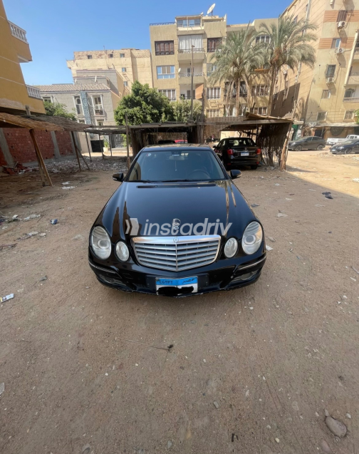 Mercedes E 280 2007 Black Automatic Used for Sale in Greater Cairo ( Cairo + Giza) - 7