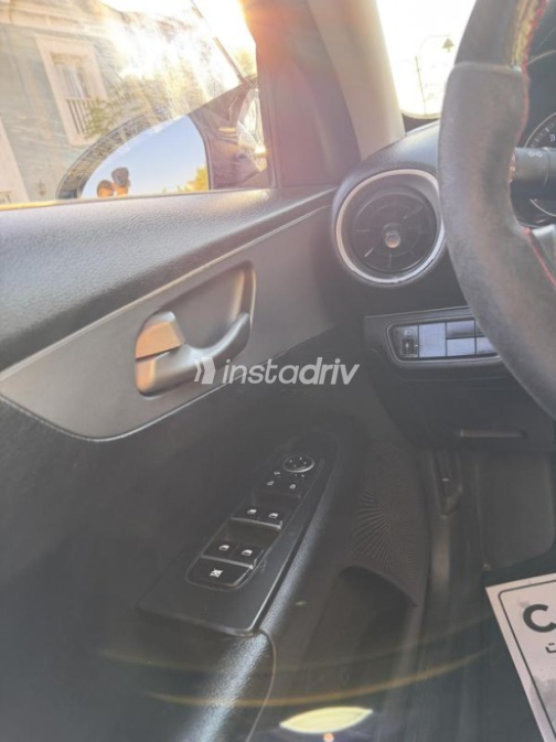 كيا سيراتو 2020 أسود أوتوماتيك مستعملة للبيع في العبور - 4