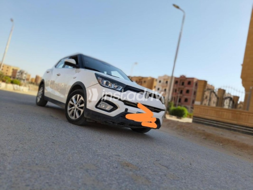 سانج يونج تيفولى 2019 أبيض أوتوماتيك مستعملة للبيع في العاشر من رمضان - 1