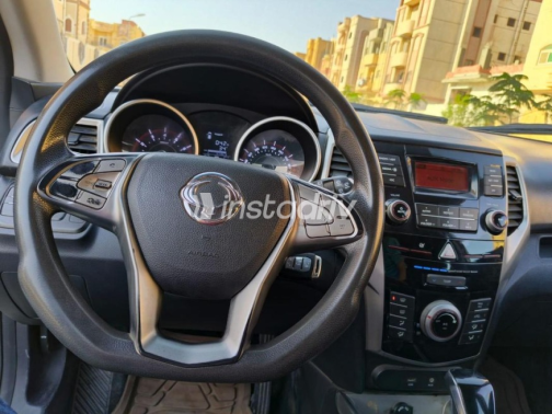سانج يونج تيفولى 2019 أبيض أوتوماتيك مستعملة للبيع في العاشر من رمضان - 4