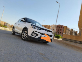 سانج يونج تيفولى 2019 أبيض أوتوماتيك مستعملة للبيع في العاشر من رمضان