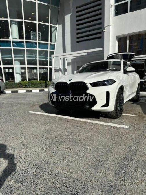 بي ام دبليو X6 M 2025 أبيض أوتوماتيك مستعملة للبيع في القاهرة - 2
