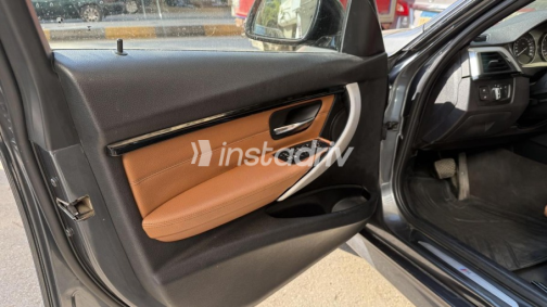 BMW 320 2017 Gray Automatic Used for Sale in Mohandessin - 5