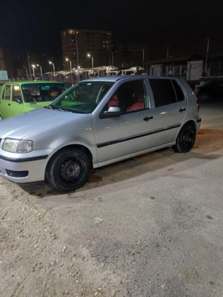 فولكس فاغن بولو 2001 فضي أوتوماتيك مستعملة للبيع في 6 أكتوبر