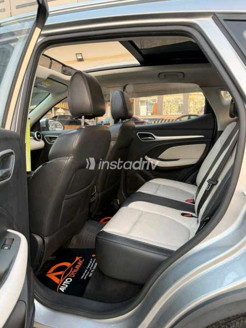 MG ZS 2024 Silver Automatic Used for Sale in Greater Cairo ( Cairo + Giza) - 10