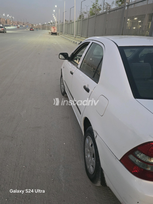 Toyota Corolla 2003 White Manual Used for Sale in Greater Cairo ( Cairo + Giza) - 9