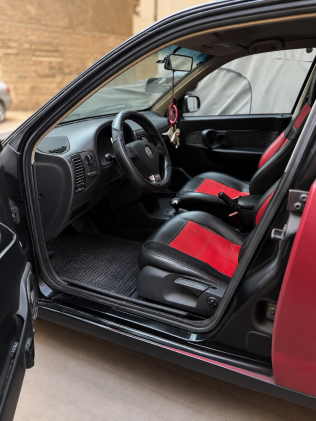Seat Ibiza 2001 White Automatic Used for Sale in Greater Cairo ( Cairo + Giza)