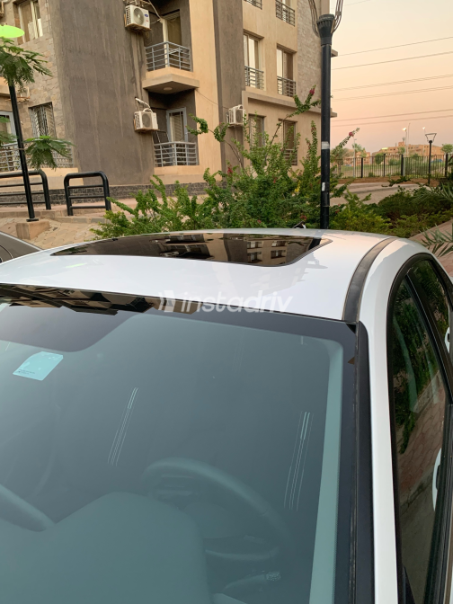 Hyundai Elantra CN7 2024 White Automatic Used for Sale in Greater Cairo ( Cairo + Giza) - 2
