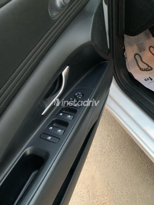 Hyundai Elantra CN7 2024 White Automatic Used for Sale in Greater Cairo ( Cairo + Giza) - 6
