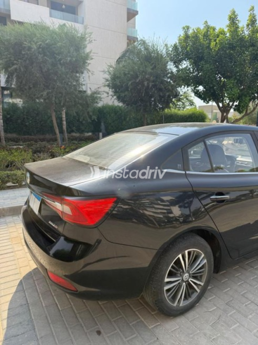 ام جى 5 2021 أسود أوتوماتيك مستعملة للبيع في القاهرة - 9