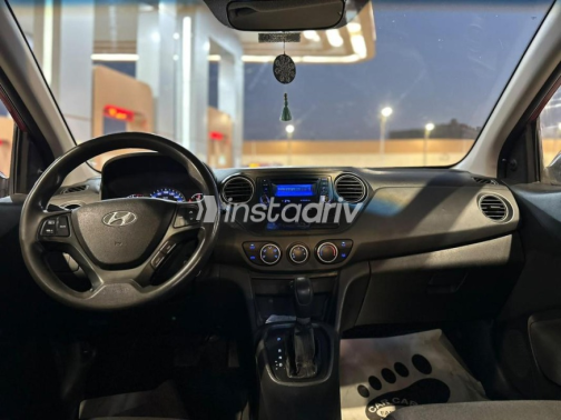 هيونداي I10 2015 أحمر أوتوماتيك مستعملة للبيع في القاهرة - 8