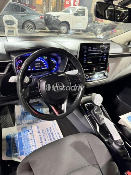 تويوتا كورولا 2022 رمادي أوتوماتيك مستعملة للبيع في مدينة نصر - 3