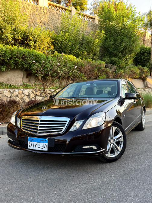 Mercedes E 200 2010 Brown Automatic Used for Sale in Greater Cairo ( Cairo + Giza) - 6
