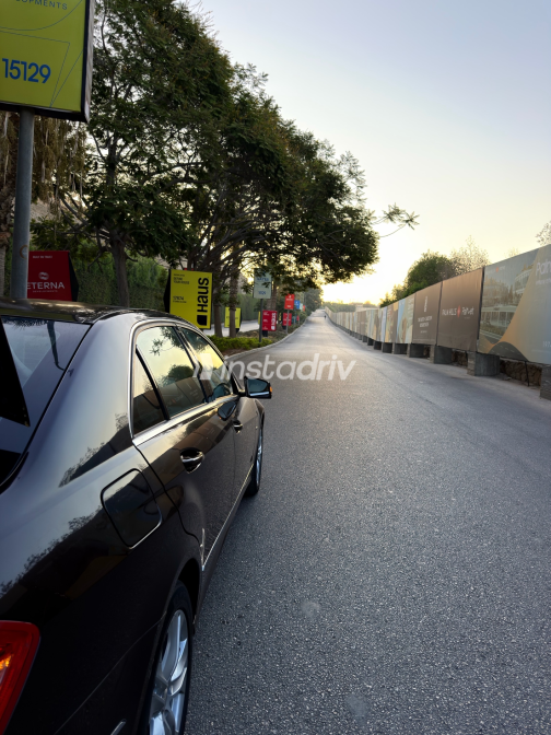 Mercedes E 200 2010 Brown Automatic Used for Sale in Greater Cairo ( Cairo + Giza) - 8