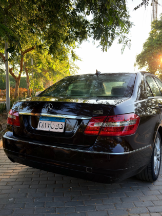 Mercedes E 200 2010 Brown Automatic Used for Sale in Greater Cairo ( Cairo + Giza)