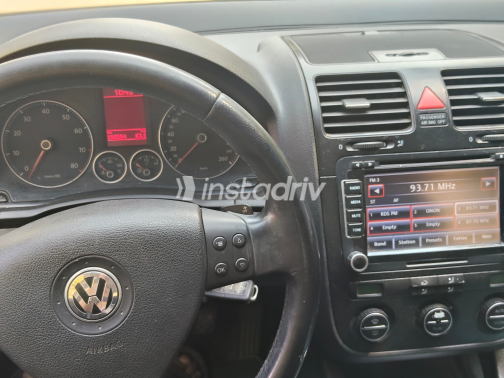 Volkswagen Jetta 2006 White Automatic Used for Sale in Greater Cairo ( Cairo + Giza) - 4
