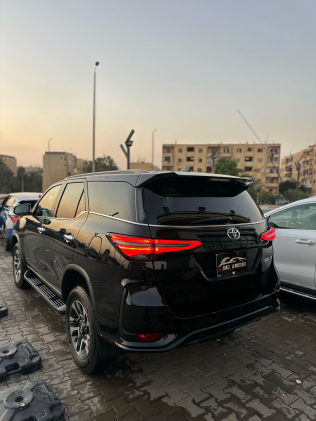 Toyota Fortuner 2023 Black Automatic Used for Sale in Greater Cairo ( Cairo + Giza)