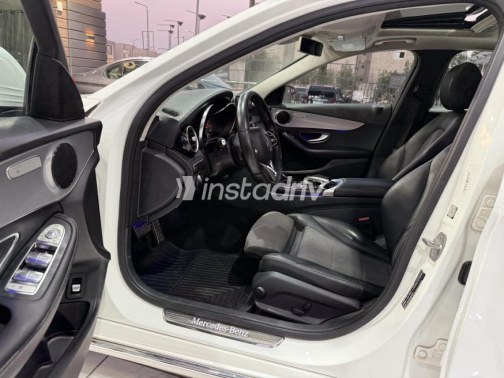 Mercedes C 180 2019 White Automatic Used for Sale in Cairo - 9