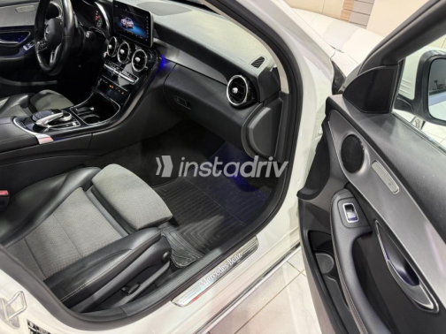Mercedes C 180 2019 White Automatic Used for Sale in Cairo - 10
