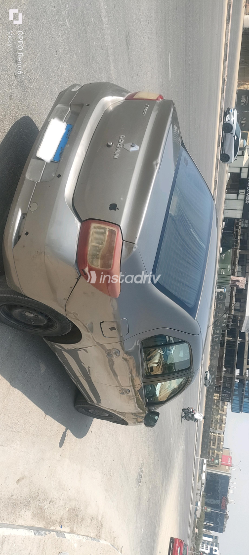 Renault Logan 2016 Champagne Manual Used for Sale in Greater Cairo ( Cairo + Giza) - 3