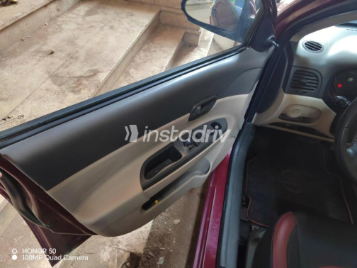 Hyundai Accent 2009 Red Automatic Used for Sale in Greater Cairo ( Cairo + Giza) - 7